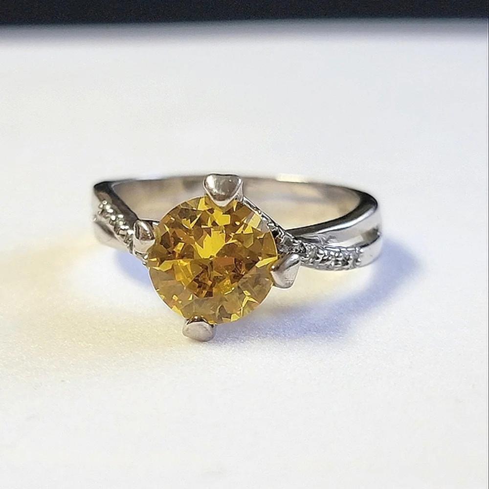 China GR Yellow Gemstone Fasion Rin